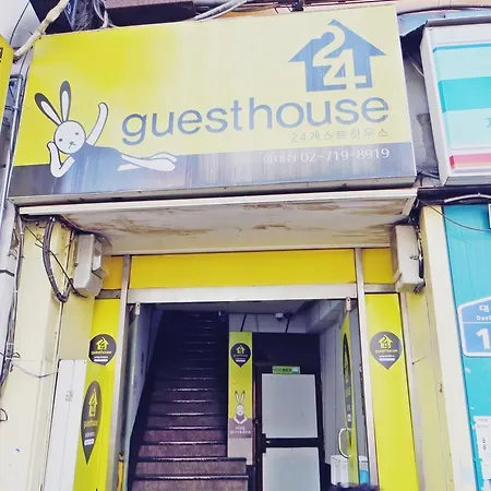 24 Guesthouse Edae